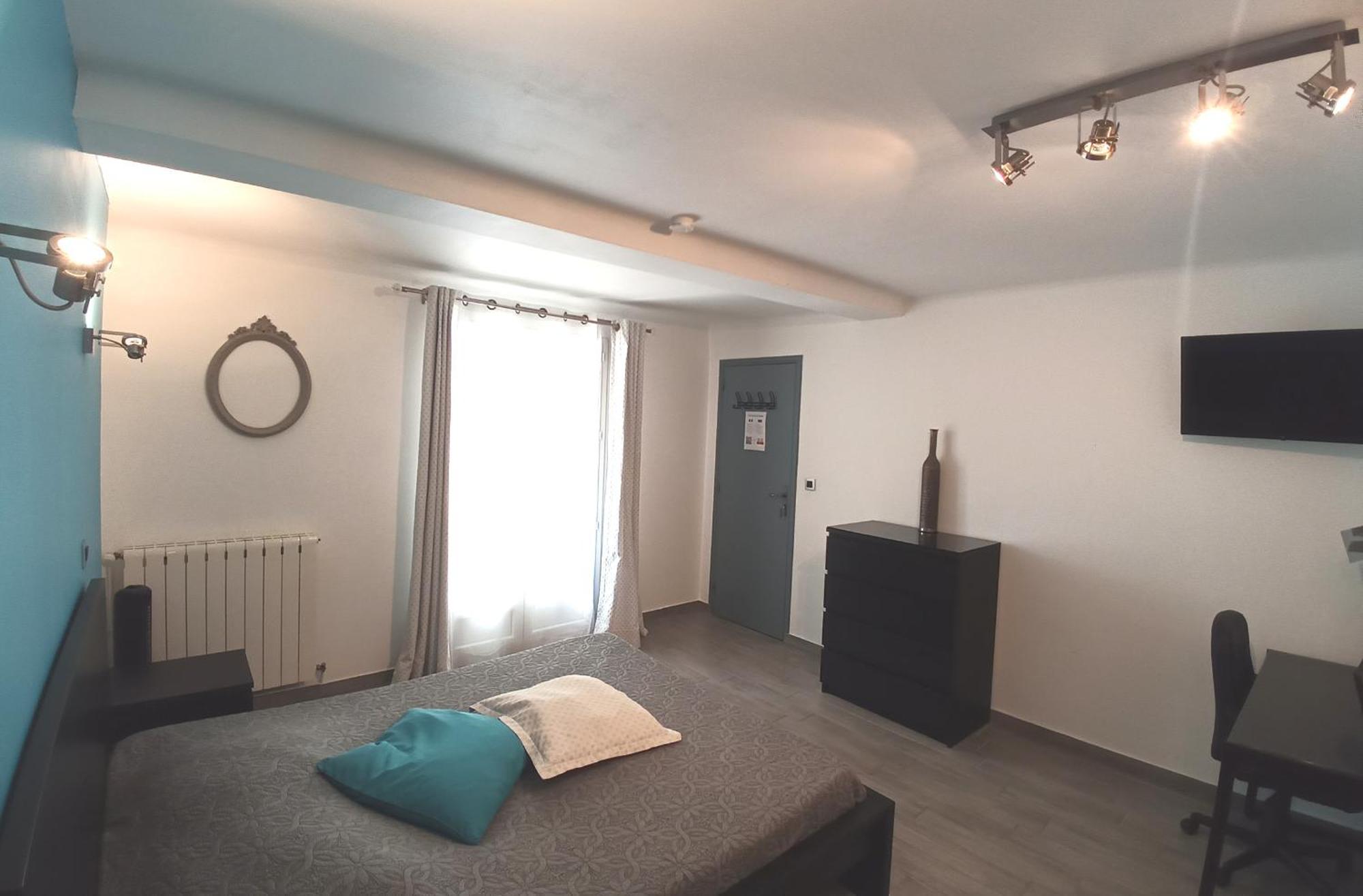 Sur Les Pas De Pagnol Bed & Breakfast Aubagne Room photo